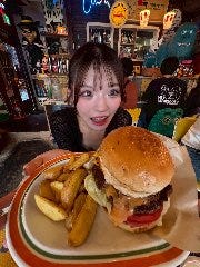 ハンバーガーは当店の大人気メニュー！！！！！