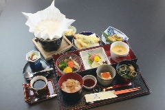 古民家レストラン 恋野 鶴家 岩出 紀の川 橋本 会席料理 ぐるなび 古民家レストラン 恋野 鶴家 岩出 紀の川 橋本 会席料理 ぐるなび