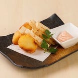 長芋とキタアカリの唐揚げ 　明太子ソース