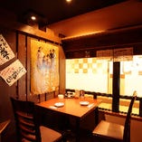 テーブル席有、カウンター有、カップル席有