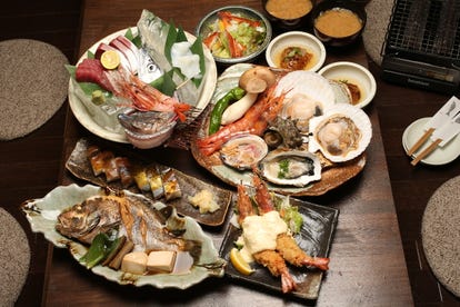 ゆったり個室 服部天神駅で食事 ディナー 人気の完全個室 ソファー席など ぐるなび