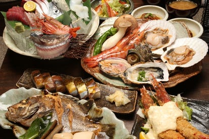 ゆったり個室 服部天神駅で食事 ディナー 人気の完全個室 ソファー席など ぐるなび