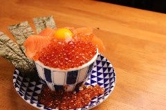 チーズ×サーモン料理 ネオ酒場サーモンLabo 梅田店 