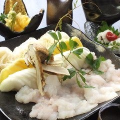 四季折々の旬の食材を使ったお料理をご堪能いただけます。