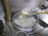 茨城県産のそば粉を使用した自家製麺のそば♪