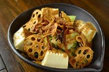 牛蒡と蓮根のお豆腐の金胡麻サラダ