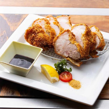 薩摩 黒豚 百寛_黒豚上ロースカツ 特製ソースで