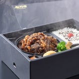 【贅沢素材をお弁当で】発熱容器☆飯村牛すき焼き弁当　￥3,000