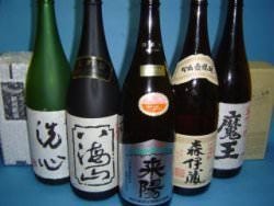 利き酒師が選りすぐりの日本酒・焼酎をご用意！
