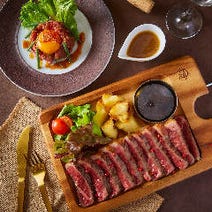 ［熟成肉ステーキをご堪能］肉バル HACHIKU ‐はちく‐ 八重洲店の画像