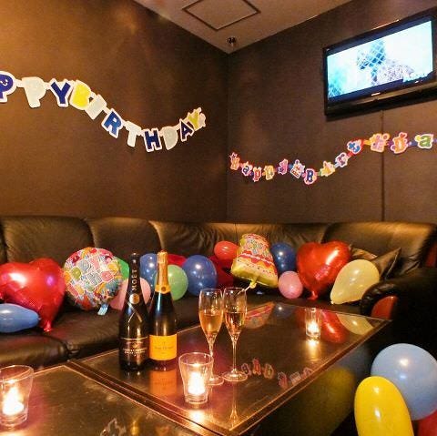 誕生日会にはカラオケ付VIP個室で!!