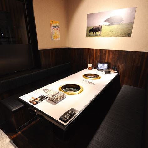 食肉卸直営 黒毛牛専門 徳川焼肉センター 守山店 守山区 焼肉 ぐるなび
