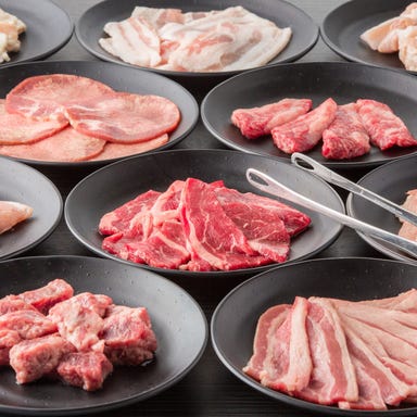 七輪焼肉 安安 大森2号店_大好評の食べ放題メニュー!リーズナブルな「大満足コース」は2,580円(税込2,838円)