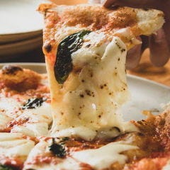 お酒とピッツァ 洋食家セブン