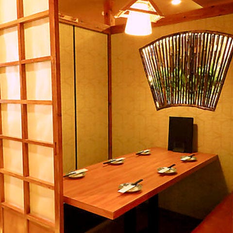 個室居酒屋 国産和牛肉寿司と海鮮ともつ鍋 とろけ酒場 赤羽店 赤羽 居酒屋 ぐるなび