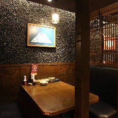 旨唐揚げと居酒メシ ミライザカ ルルサス防府店_【テーブル席】デートにもおすすめ♪