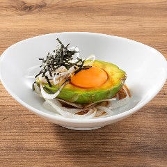 旨唐揚げと居酒メシ ミライザカ ルルサス防府店_アボカドたまご ～つーんとわさび醤油漬～
