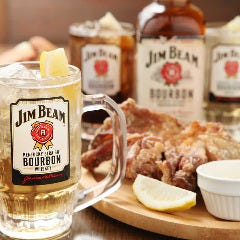 旨唐揚げと居酒メシ ミライザカ ルルサス防府店_ハイボールとの相性抜群♪揚げたて熱々のグローブ揚げとご一緒にどうぞ。