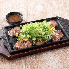 牛ハラミのカットステーキ 旨唐揚げと居酒メシ ミライザカ ルルサス防府店_牛ハラミのカットステーキ