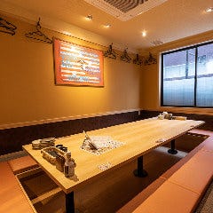 旨唐揚げと居酒メシ ミライザカ ルルサス防府店_掘りごたつ席｜大人数宴会もおまかせ