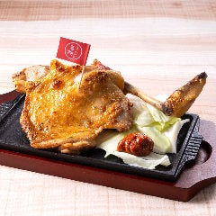 清流若どり 骨付きモモ一本焼き 特製辛味噌 旨唐揚げと居酒メシ ミライザカ ルルサス防府店_清流若どり 骨付きモモ一本焼き 特製辛味噌