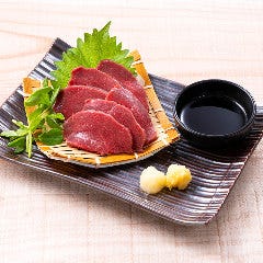馬刺し赤身 旨唐揚げと居酒メシ ミライザカ ルルサス防府店_馬刺し赤身