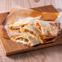 チキンケサディア 旨唐揚げと居酒メシ ミライザカ ルルサス防府店_チキンケサディア