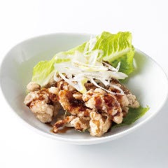 鶏皮のサクサク揚げ 旨唐揚げと居酒メシ ミライザカ ルルサス防府店_鶏皮のサクサク揚げ