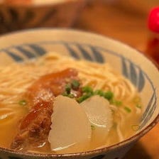 自家製スープ×特製麺の『沖縄そば』