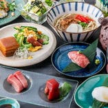 【コース料理】
生本まぐろなど沖縄食材を楽しめる宴会コース