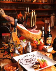 ダイニングバー Seed 