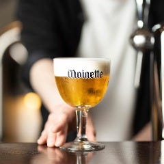 自社輸入ベルギービールが100種類以上!!