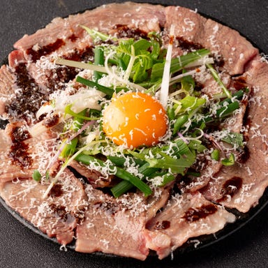 肉バル酒場 ALC BEEFキッチン 川崎店 【少人数貸切可】_絶品!黒毛和牛炙りユッケ