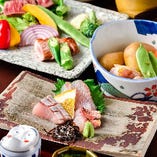 【食材】
地元糸島の新鮮な野菜や魚介類をふんだんに使用