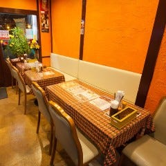 世界の北野　カレー屋さん ランチはナン、ライスお替り自由！北野駅すぐにあるエスニックカレー店