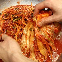 手間ひま惜しまず自家製に こだわった焼肉屋の格別キムチ