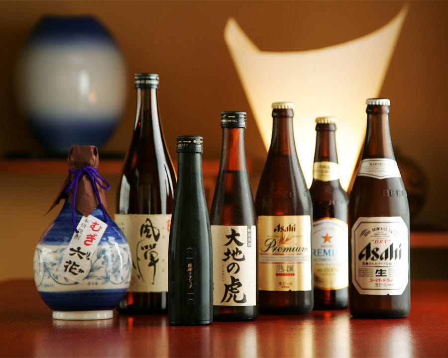 ビール、日本酒、焼酎、他
各種お酒もご用意しております