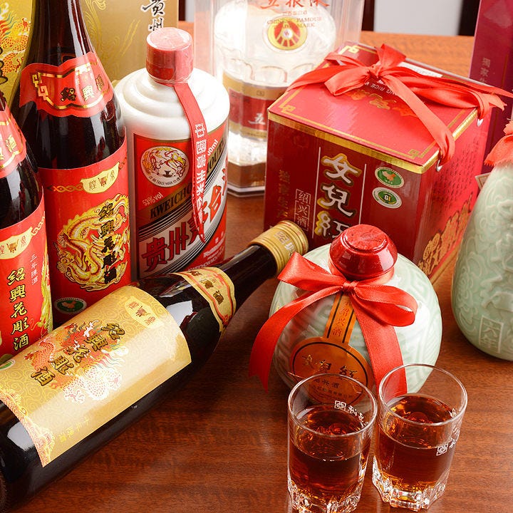紹興酒や青島ビールなど料理とピッタリな中国酒を多彩にご用意