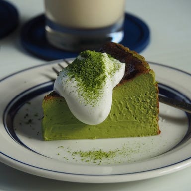ココロア カフェ_【NEW】抹茶のバスクチーズケーキ