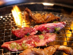 七厘ホルモンレッドスター