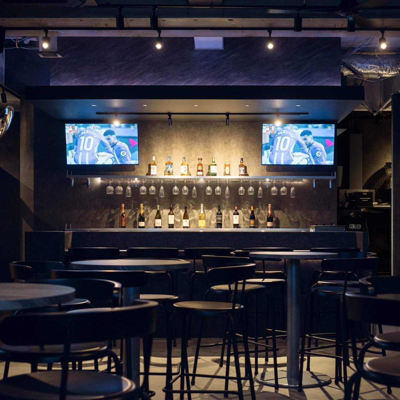 CORNER sports bar＆cafe｜流山のスポーツ居酒屋