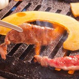 旨い肉は炭ではなく肉本来の旨みが分るガス焼きで召し上がれ！