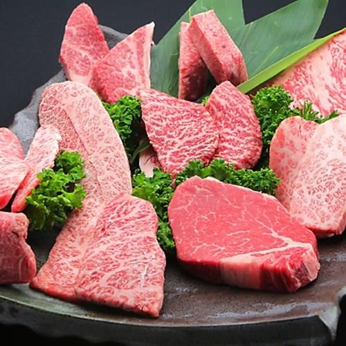 霜降り具合・肉質・甘み、すべてにおいて品質の高いお肉を使用。