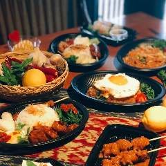 写真にも映えるエスニック料理！