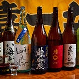 【日本酒】
全国各地より選りすぐりの一杯をご提案いたします