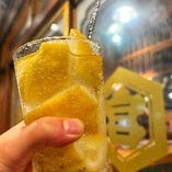 広島の農家さん直送の国産ノーワックス檸檬使用の檸檬サワー。