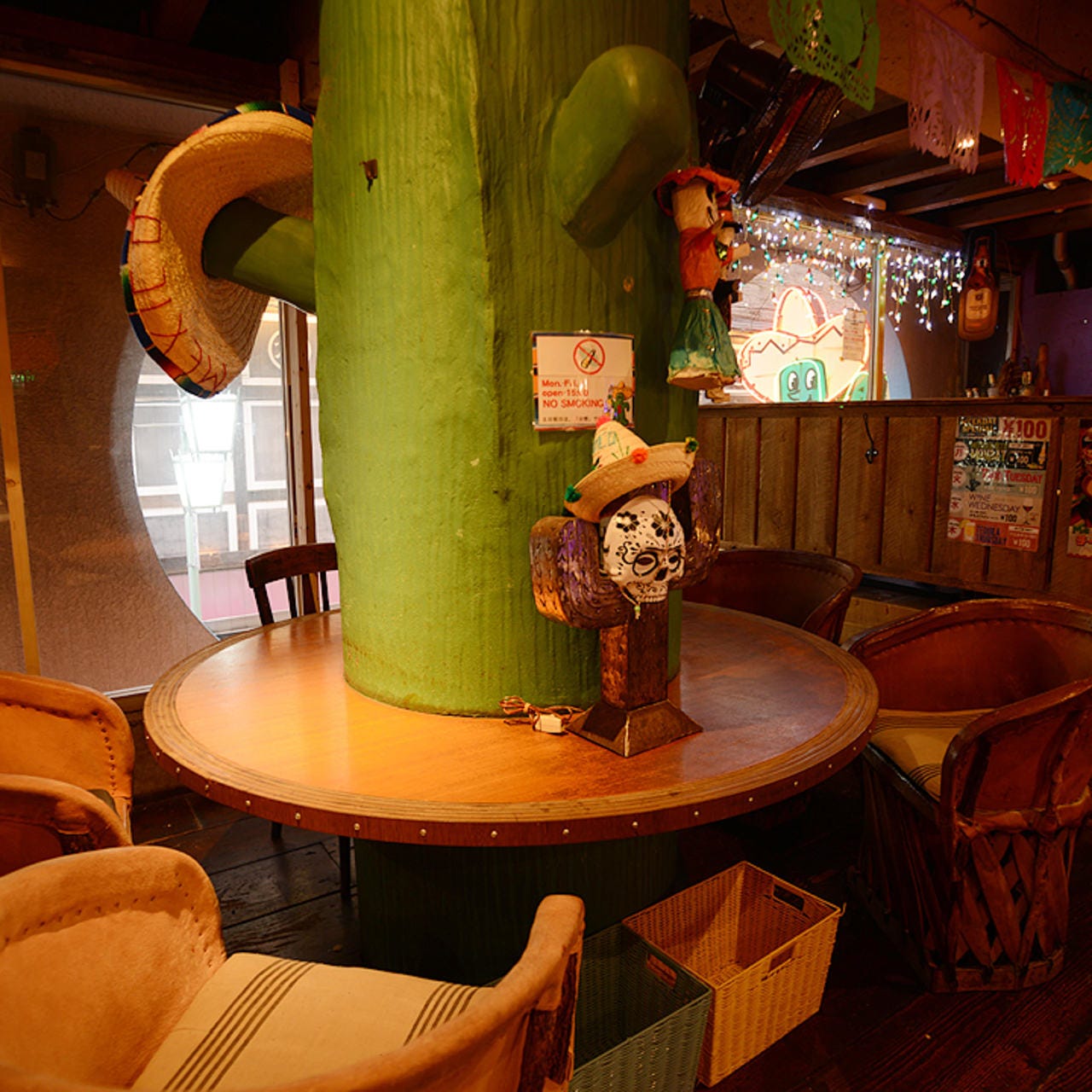 メキシコ酒場 サンズ・ダイナー 本八幡店 席 - 楽天ぐるなび