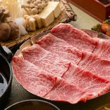 「モモ」は脂抑えめのヘルシー赤身肉です。歯応えがありお肉の味を楽しめます。