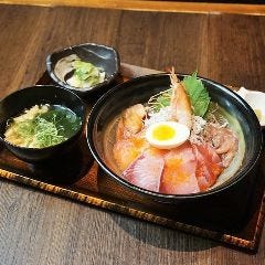 新登場!煮穴子天丼
