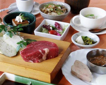 ステーキ 鉄板 花兆亭